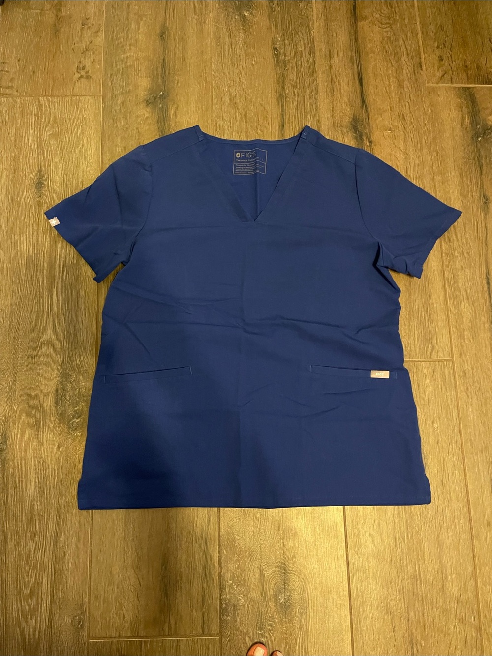FIGS Casma Three-Pocket Scrub Top Electric Blue Size L